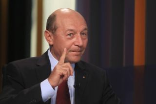 Băsescu: „Iohannis nu are adversar în momentul de faţă în cursa prezidenţială“