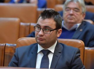 Glad Varga: „Pentru niște ambiții politice ale senatorului Fifor arădenii au de suferit”