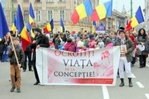 „O lume pentru viață“. Marș organizat în Arad