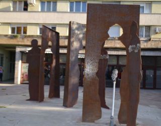 Primăria Arad, amendată pentru monumentul din fața cinematografului Dacia