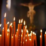 Lumina Sfântă s-a aprins în Biserica Sfântului Mormânt din Ierusalim