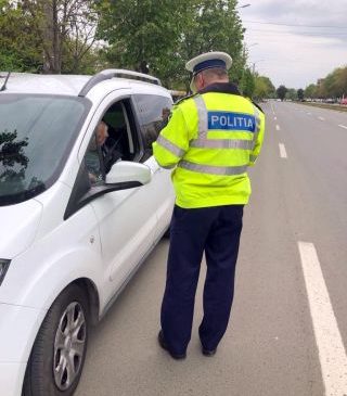 Poliția în trafic. O tânără a condus cu peste 100 km/h pe Bd. Nicolae Titulescu