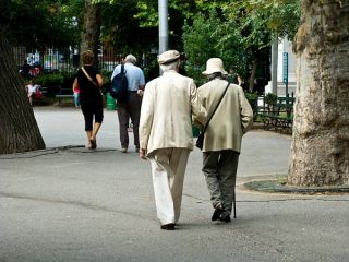 Fenomenul de îmbătrânire demografică s-a accentuat în 2023