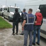 Nouă cetățeni străini, îndepărtați sub escortă din România