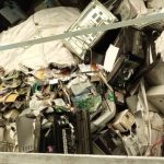 TIR încărcat cu 23 de tone de deşeuri aduse din Germania, blocat să intre în România