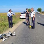 Biciclist lovit de o mașină, la Șiria. Victima a fost dusă la spital