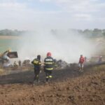 14 hectare de grâu şi 6 de rapiţă au ars într-un incendiu care ar fi pornit de la o ţigară aruncată