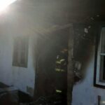 Femeie găsită moartă într-o anexă gospodărească distrusă de un incendiu, la Chișineu-Criș