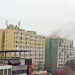 UPDATE 2 Locatari evacuați dintr-un bloc cu 10 etaje din Arad, în care a izbucnit un incendiu