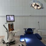Un nou aparat pentru chirurgia cataractei, la Arad