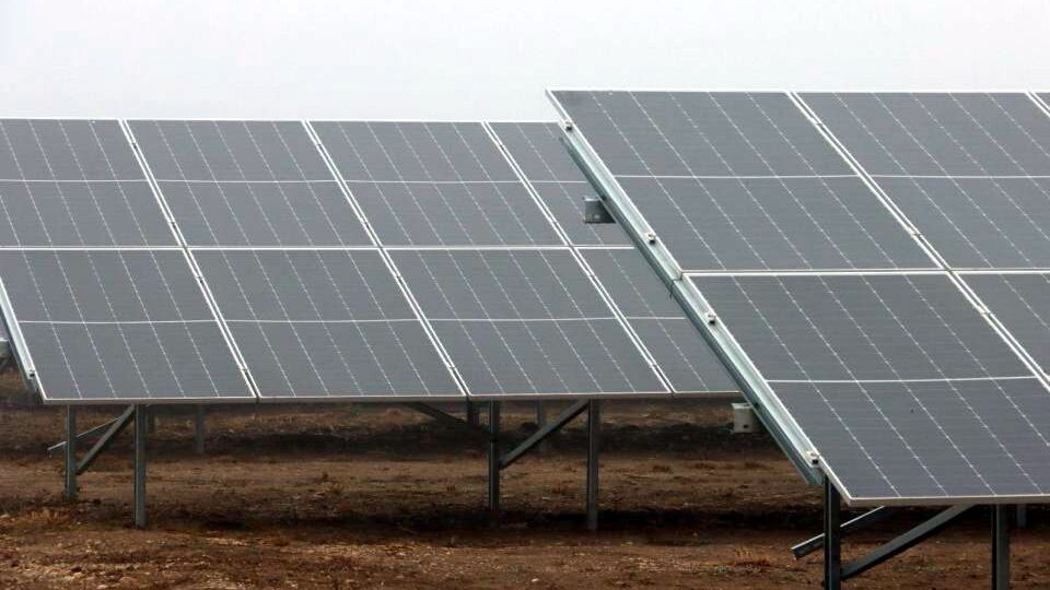 Investiţie de 500 de milioane de euro într-un parc fotovoltaic cu stocare ce va alimenta zeci de mii de locuinţe