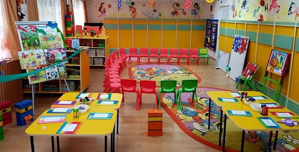 Doar una din cele trei creşe construite în Arad funcţionează. Nu s-au făcut angajări şi nu e curent