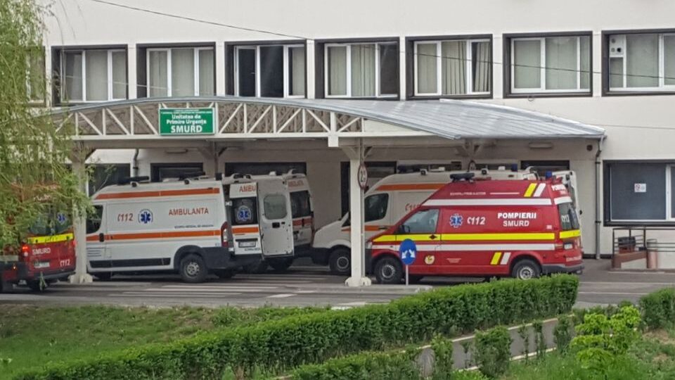 Spitalul Județean Arad scoate la concurs posturi de infirmieri și brancardieri