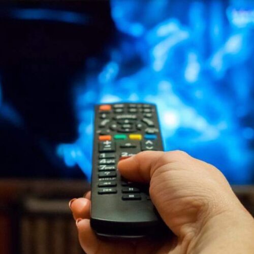 Sondaj. Televiziunea rămâne sursa dominantă de informare în topul încrederii