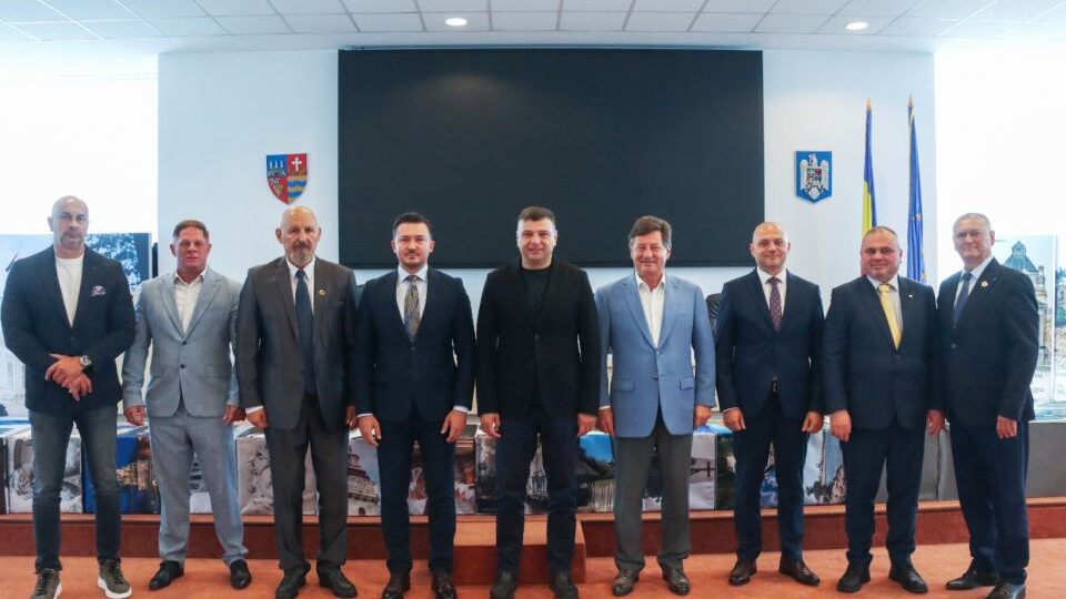 Şase consilieri judeţeni noi au depus jurământul după demisiile provocate de Legea 165/2026