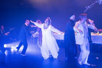 Spectacolul „Nunta mută”, la Festivalul Internațional de Teatru Clasic de la Arad