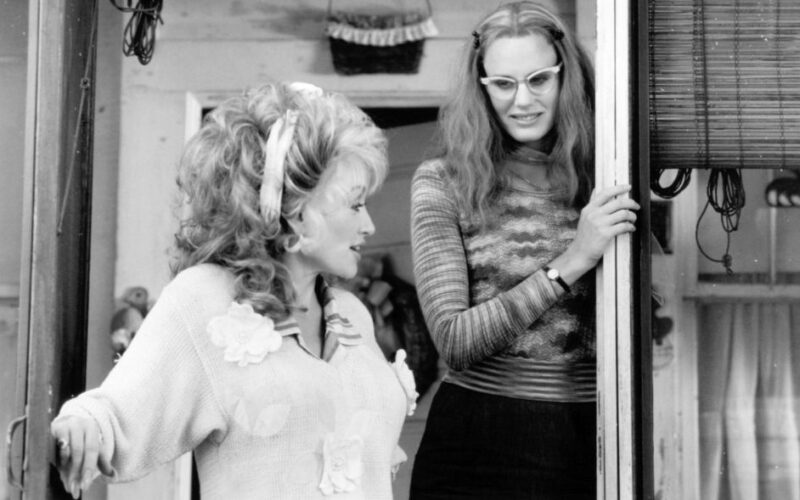 Filmul „Magnolii de oțel“, cu Dolly Parton în rolul principal, la Cinematograful „Arta“ din Arad