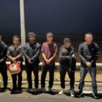 Şapte străini fără drept de a călători în Spaţiul Schengen, găsiţi într-un microbuz de marfă