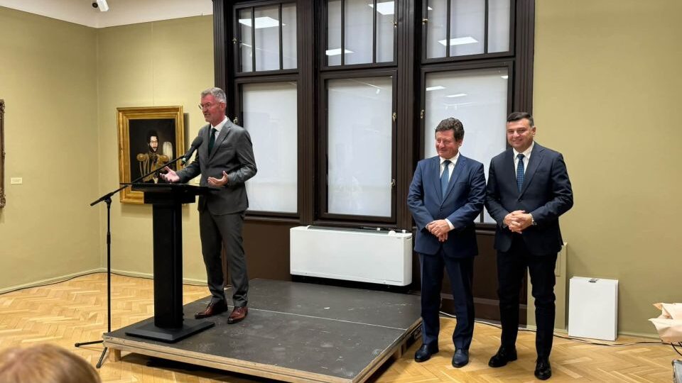 A fost redeschisă Galeria de Artă Românească a Complexului Muzeal Arad
