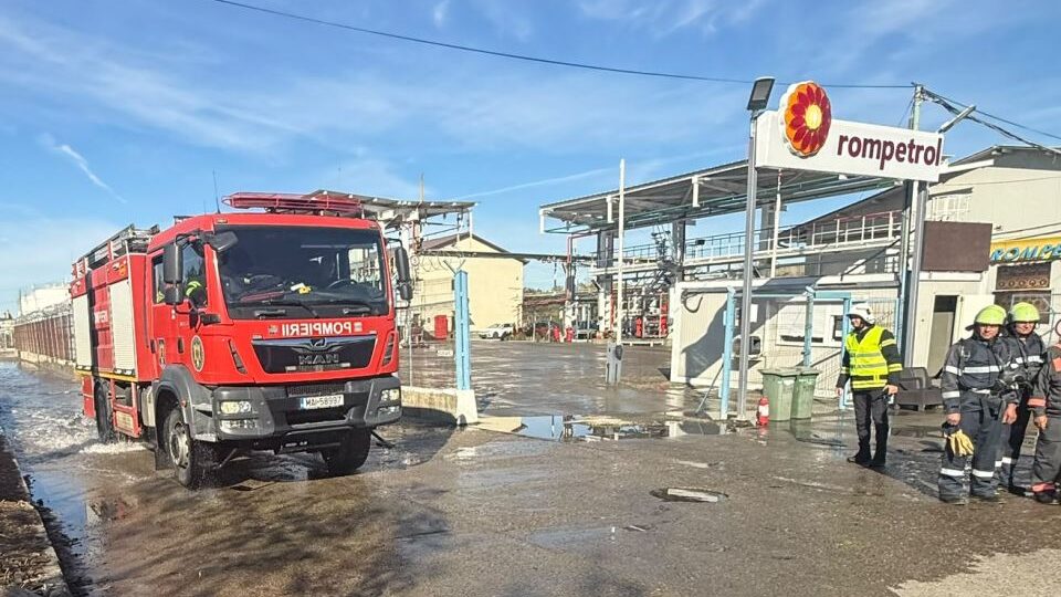 Exercițiu desfășurat la trei obiective SEVESO din localitatea Vladimirescu